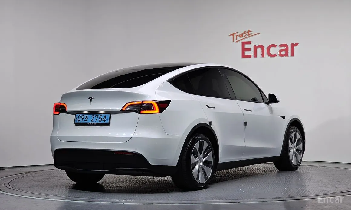 Tesla Model Y 2020 Standard Range