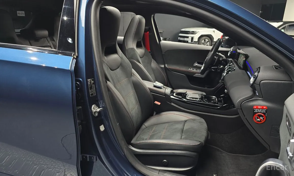 Mercedes-Benz A-Class 2019 AMG A45 4MAITC+ Hatchback