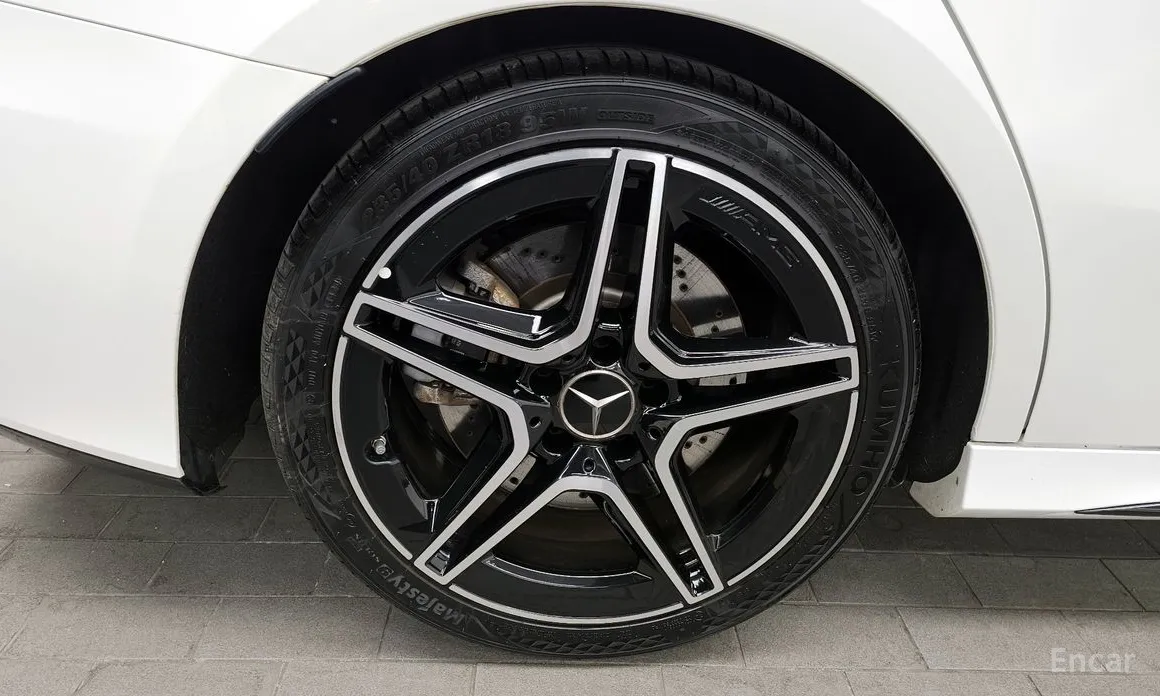 Mercedes-Benz A-Class 2019 AMG A35 4MATIC Sedan