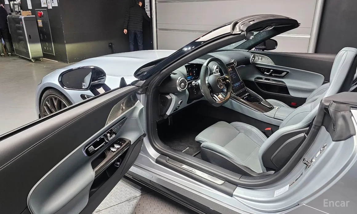 Mercedes-Benz SL-Class 2023 AMG SL63 4MATIC+ Performance