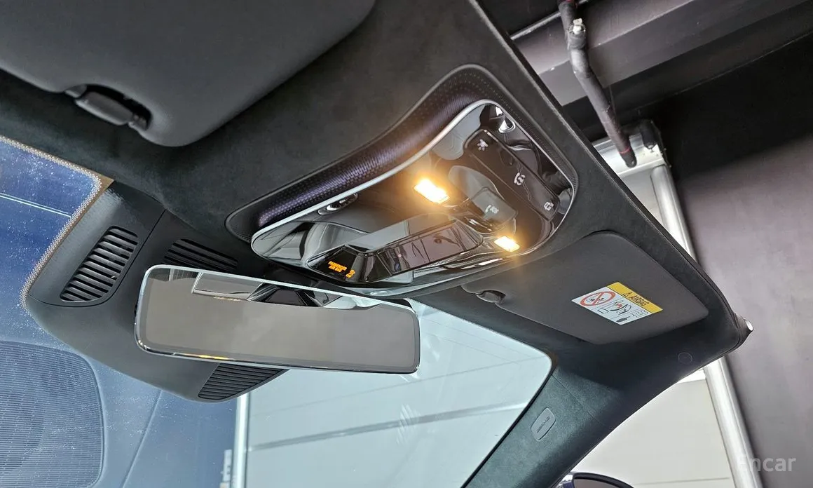 Mercedes-Benz SL-Class 2023 AMG SL63 4MATIC+ Performance