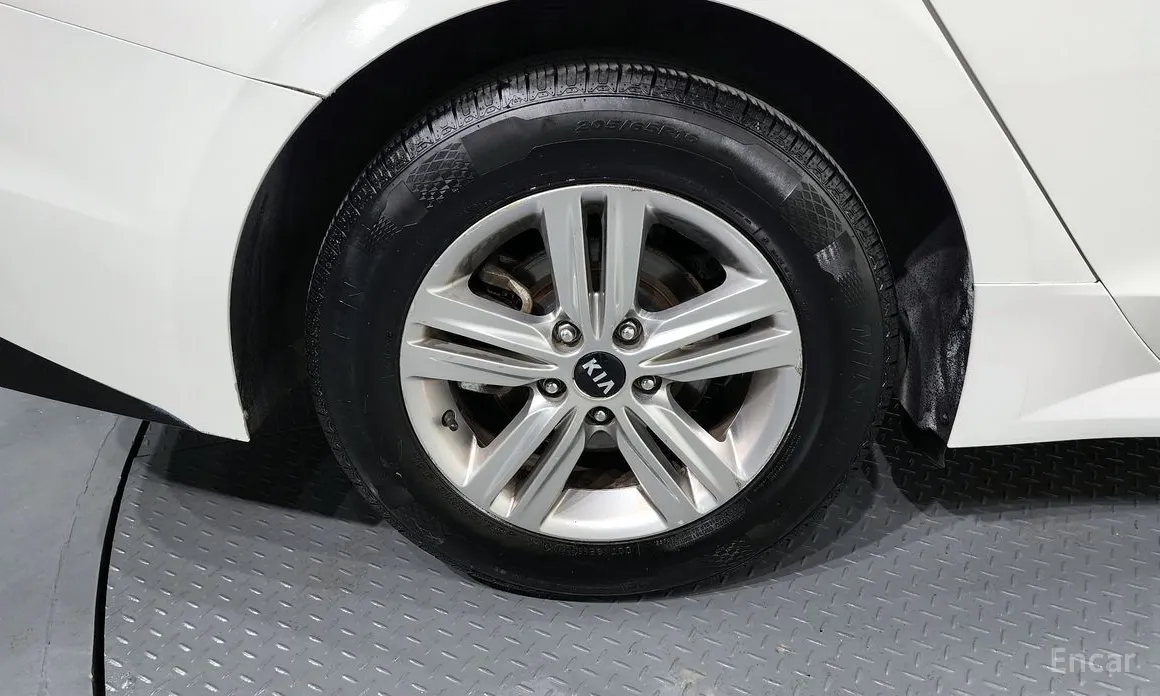 Kia K5 2023 2.0 LPi(Rent)