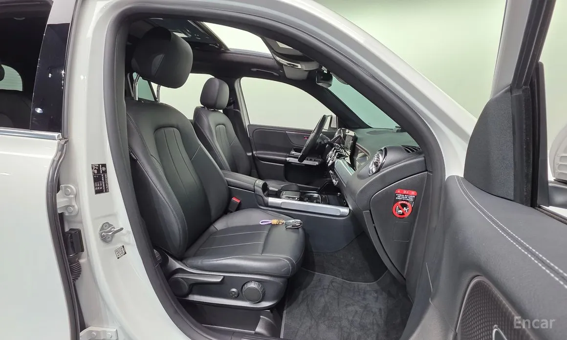 Mercedes-Benz GLB-Class 2020 GLB200 d