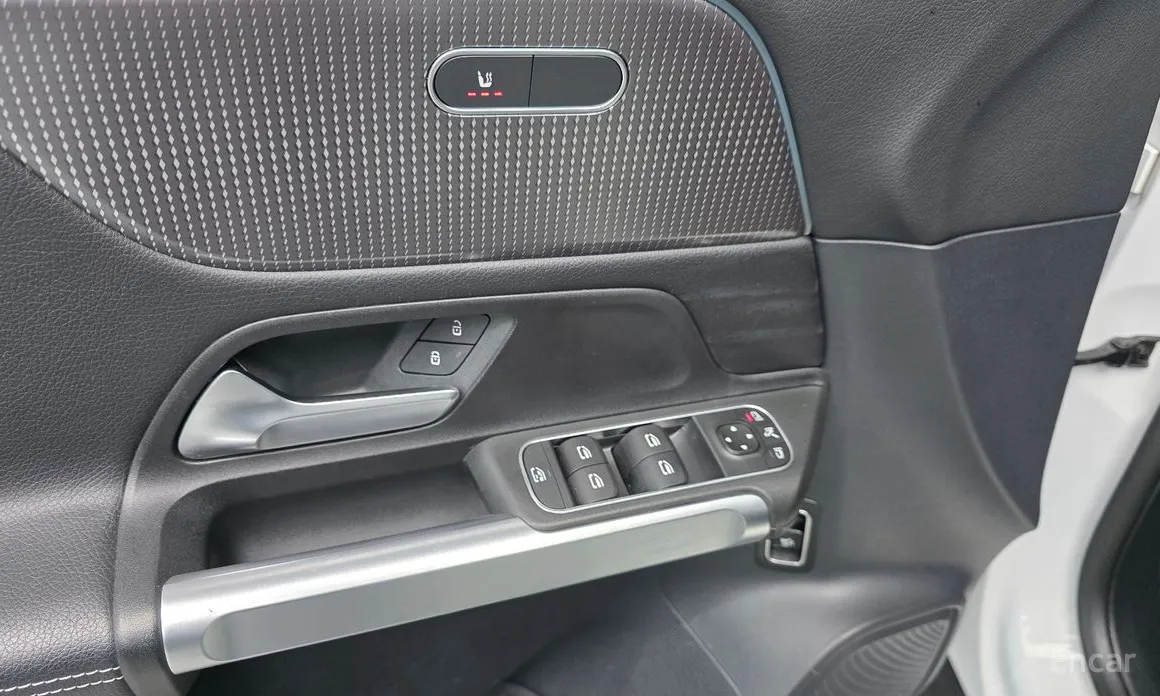 Mercedes-Benz GLB-Class 2020 GLB200 d