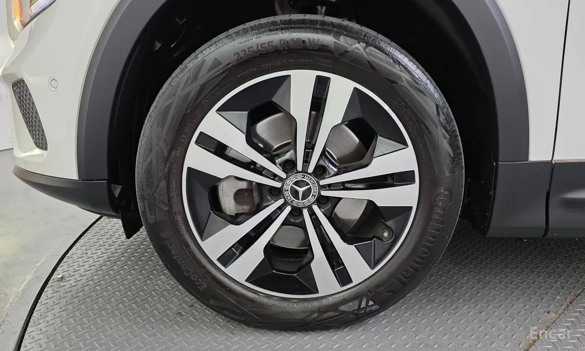 Mercedes-Benz GLB-Class 2020 GLB200 d