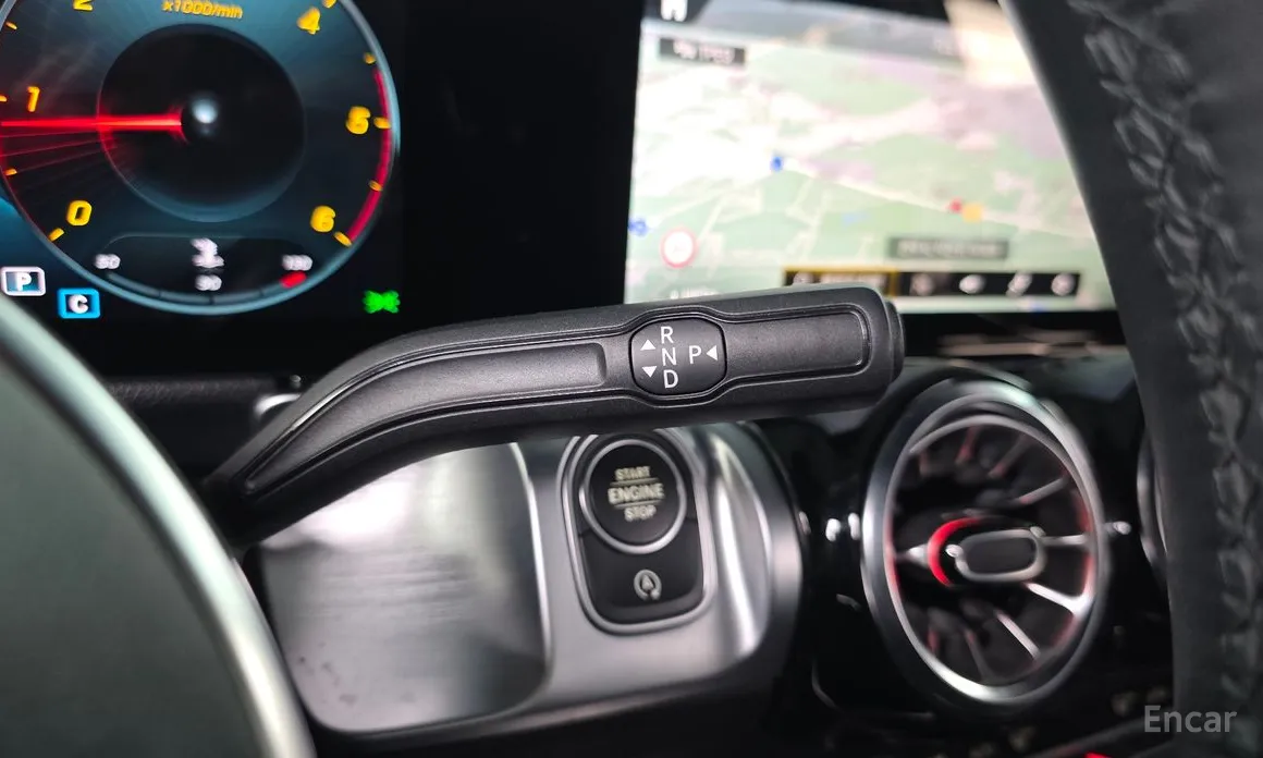 Mercedes-Benz GLB-Class 2020 GLB200 d