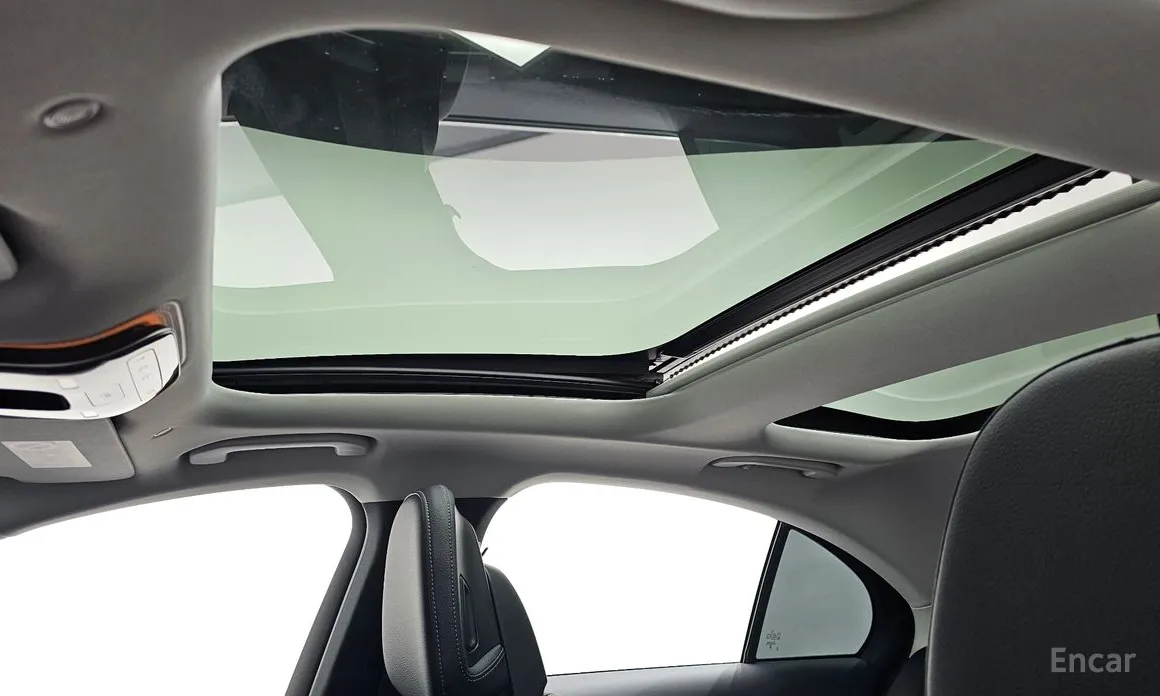 Mercedes-Benz E-Class 2024 E220d 4MATIC Exclusive