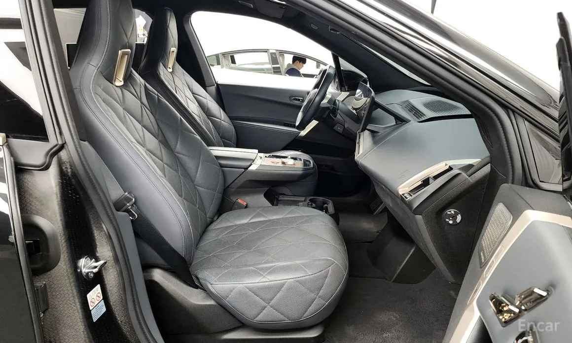 BMW iX 2021 xDrive40 First Edition