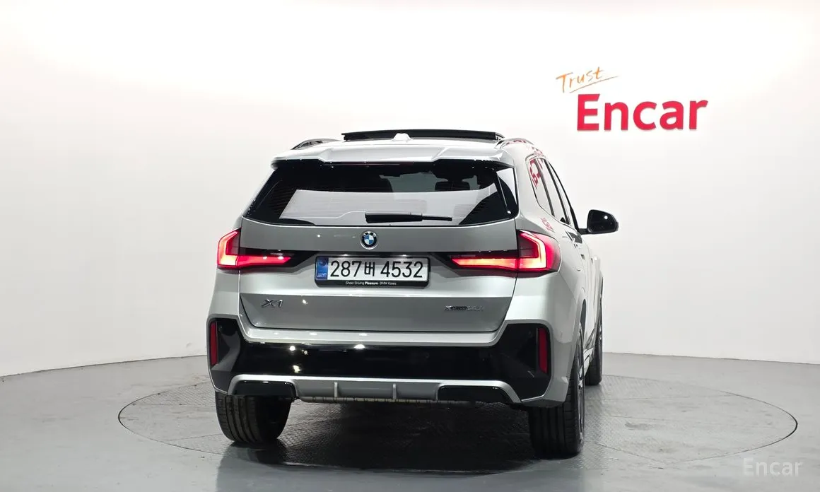 BMW X1 2023 xDrive 20i M Sport