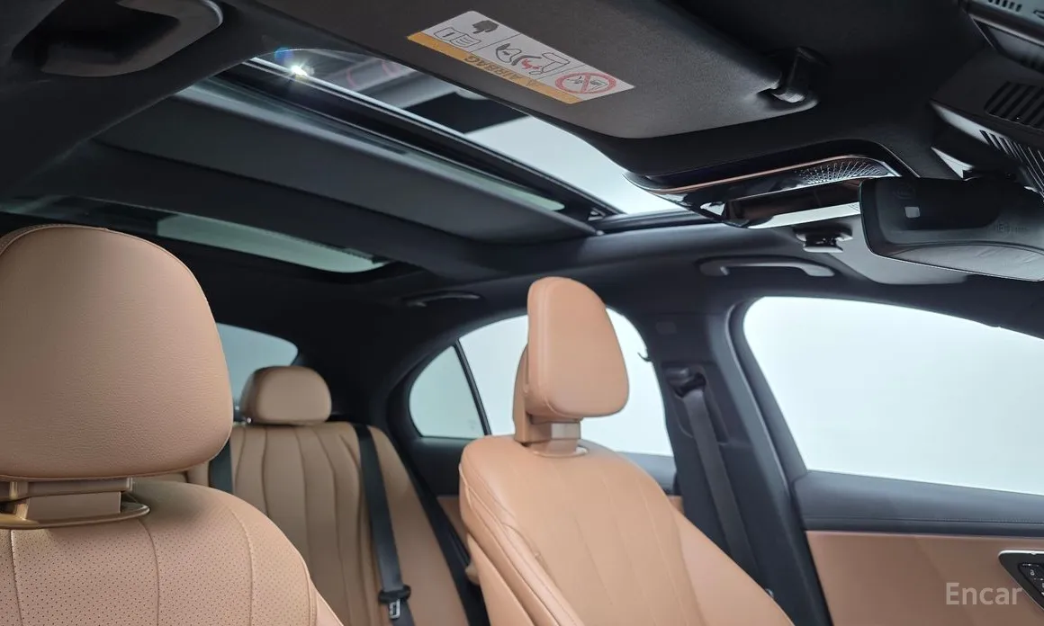 Mercedes-Benz E-Class 2024 E200 Avantgarde