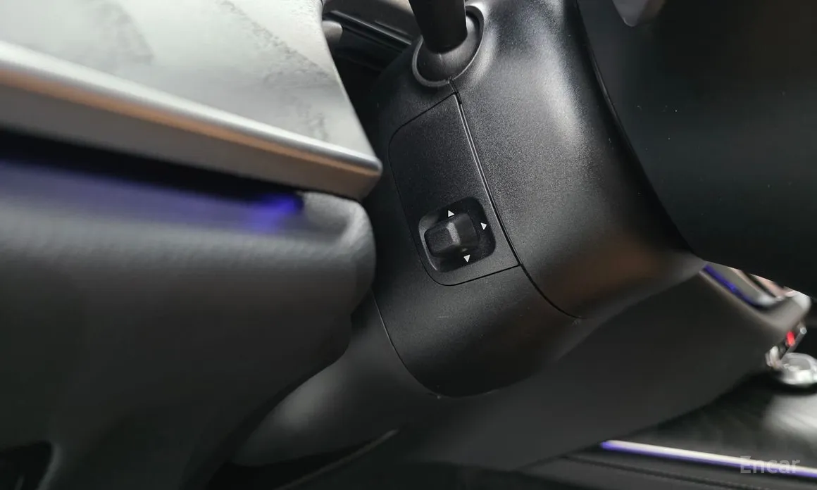 Mercedes-Benz E-Class 2024 E200 Avantgarde