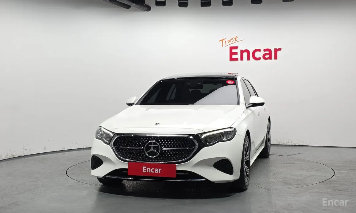 Mercedes-Benz E-Class 2024 E200 Avantgarde