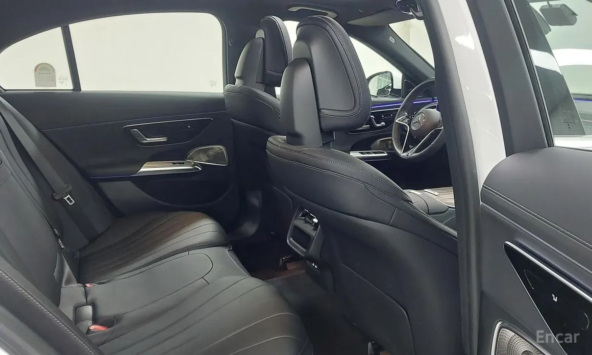 Mercedes-Benz E-Class 2024 E350e 4MATIC