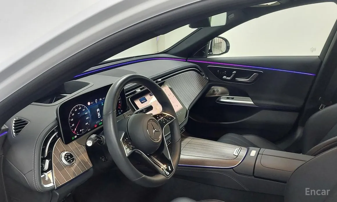 Mercedes-Benz E-Class 2024 E350e 4MATIC