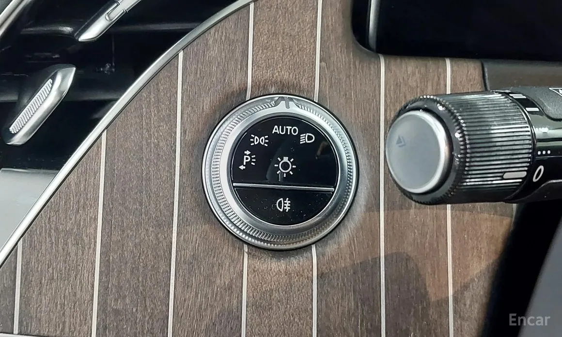 Mercedes-Benz E-Class 2024 E350e 4MATIC