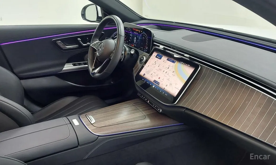 Mercedes-Benz E-Class 2024 E350e 4MATIC