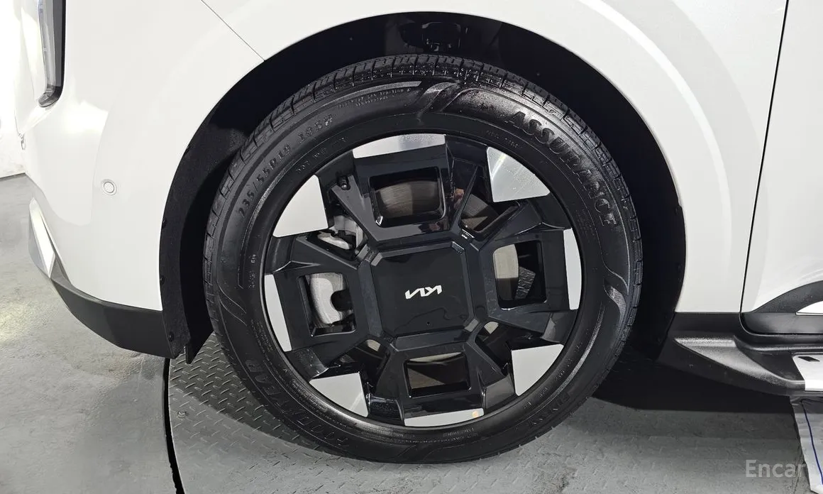 Kia Carnival 2023 Gasoline 9-Seater Noblesse