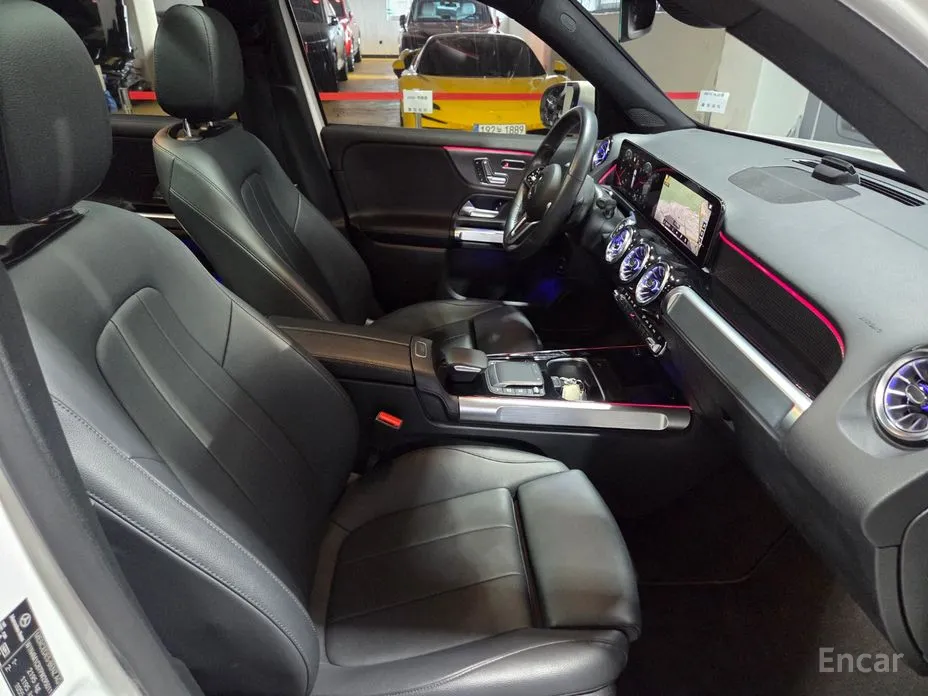 Mercedes-Benz GLB-Class 2020 GLB200 d