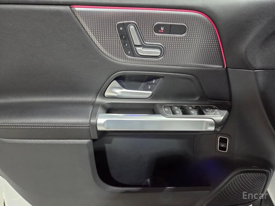 Mercedes-Benz GLB-Class 2020 GLB200 d