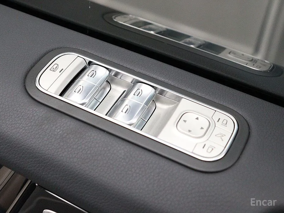 Mercedes-Benz G-Class 2024 G450d