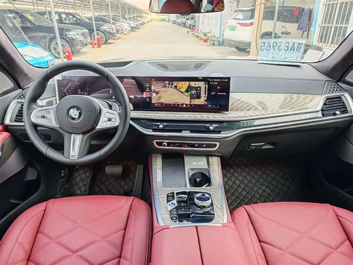 BMW X5 2026 2026款 xDrive 40Li M运动曜夜套装