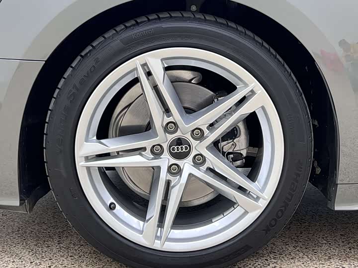 Audi A5 2024 2024款 Sportback 40 TFSI 时尚动感型