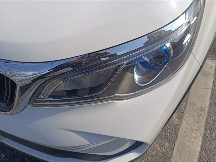 Geely Vision X3 2021 2021款 PRO 1.5L CVT尊贵型