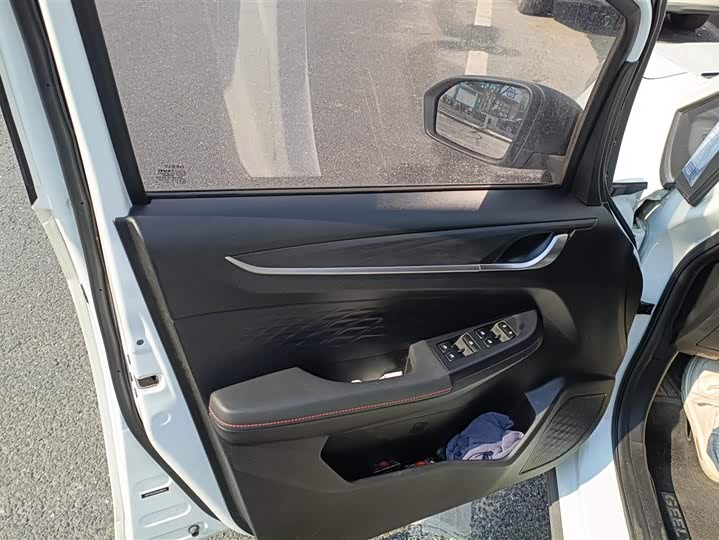 Geely Vision X3 2021 2021款 PRO 1.5L CVT尊贵型