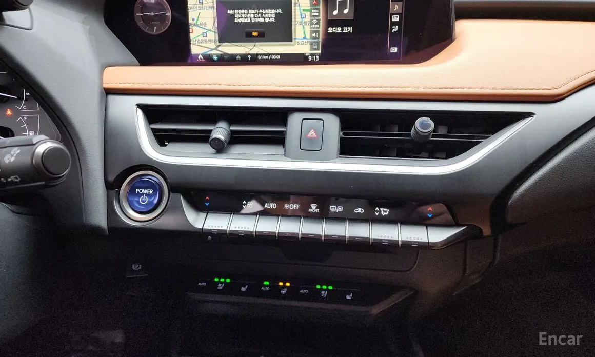 Lexus UX 2019 2.0 AWD