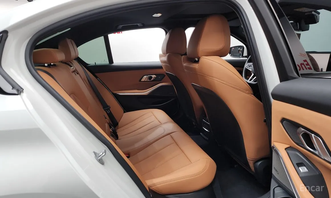 BMW 3 Series 2019 320i M Sport