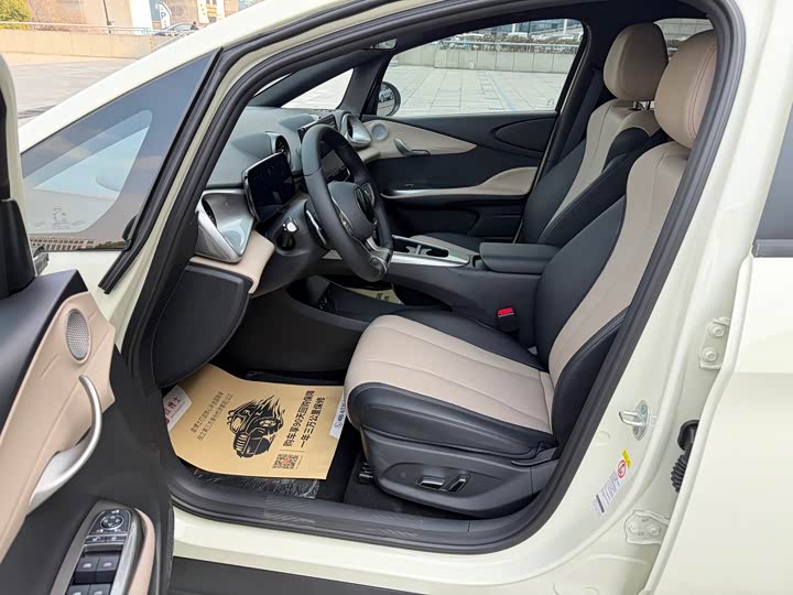 BYD Dolphin 2025 2025款 智驾版 410km 时尚版