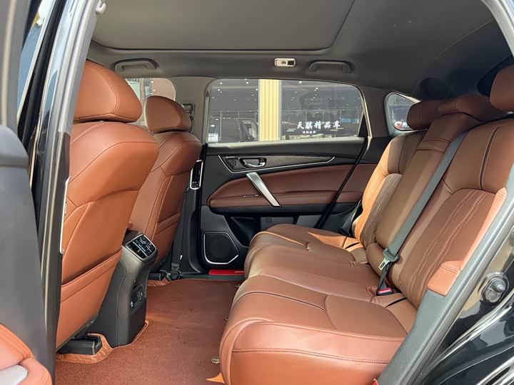 Honda UR-V 2023 2023款 370TURBO 两驱尊雅版