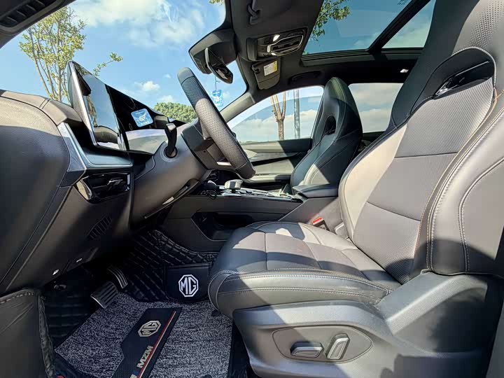 MG Motor One 2022 2022款 α-数智运动系列 1.5T 初创版