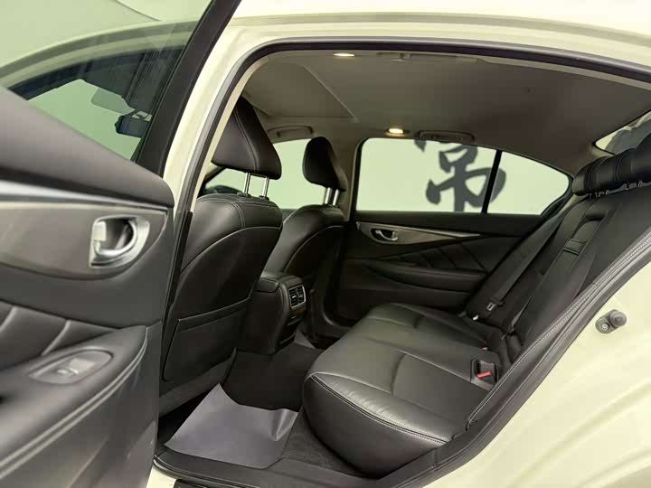 Infiniti Q50L 2021 2021款 2.0T 逸享版