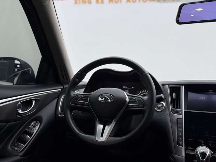 Infiniti Q50L 2021 2021款 2.0T 逸享版