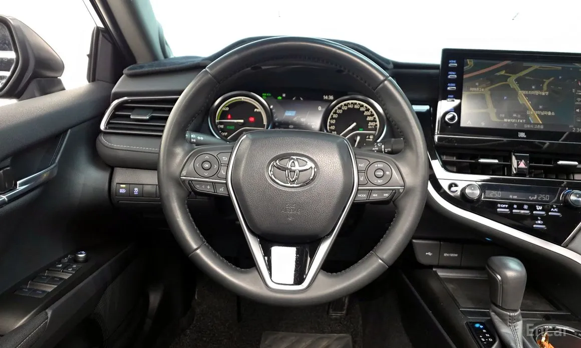 Toyota Camry 2017 2.5 XSE Hybrid