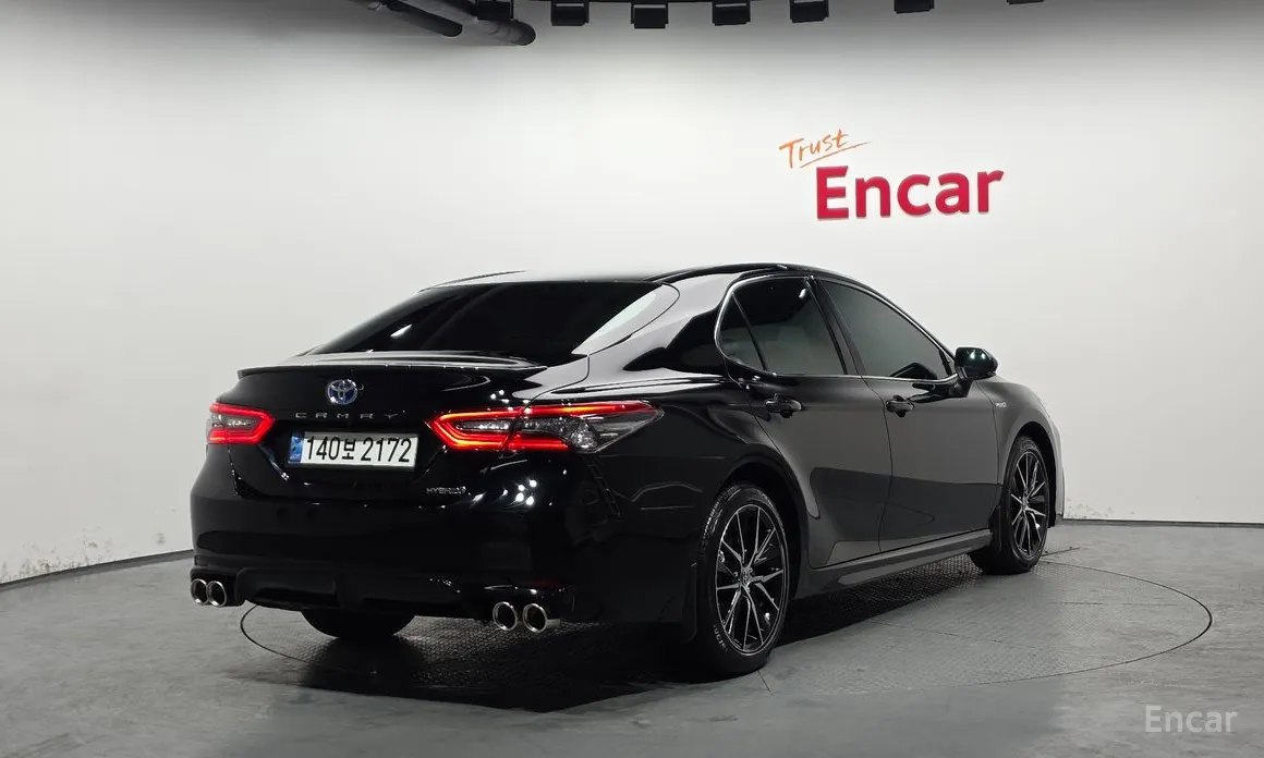 Toyota Camry 2017 2.5 XSE Hybrid