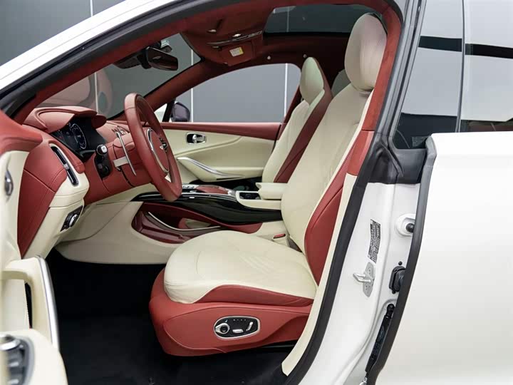 Aston Martin DBX 2023 2023款 3.0T STRAIGHT-SIX