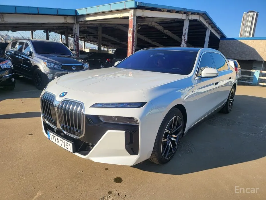 BMW 7 Series 2022 740d xDrive M Sport