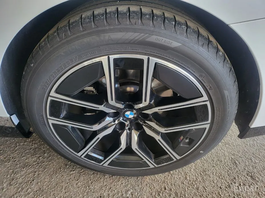 BMW 7 Series 2022 740d xDrive M Sport