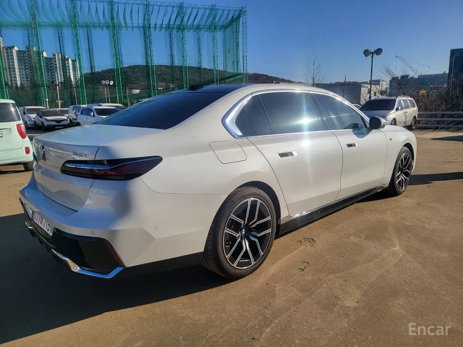 BMW 7 Series 2022 740d xDrive M Sport