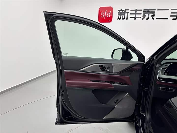 Cadillac XT5 2025 2025款 2.0T 铂金型