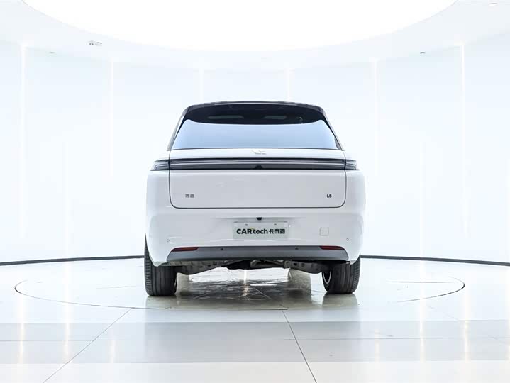 LiXiang L8 2025 2025款 Ultra 智能焕新版