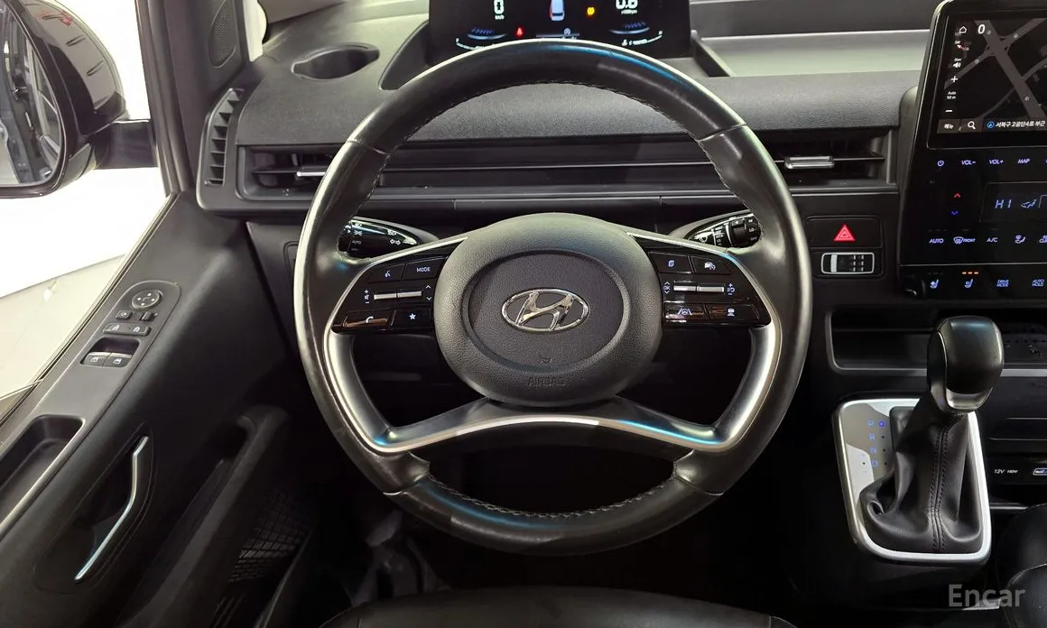 Hyundai Staria 2021 4WD Tourer 9-Seater