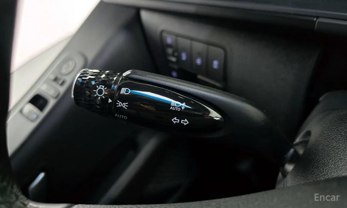 Hyundai Staria 2021 4WD Tourer 9-Seater