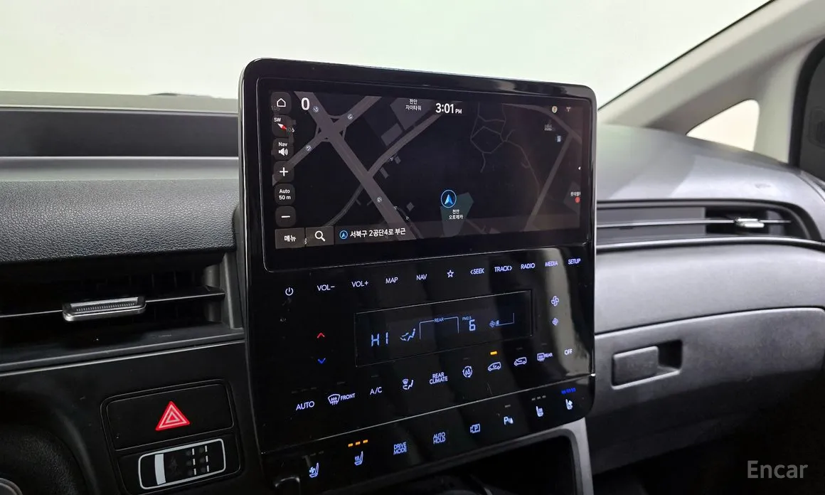 Hyundai Staria 2021 4WD Tourer 9-Seater