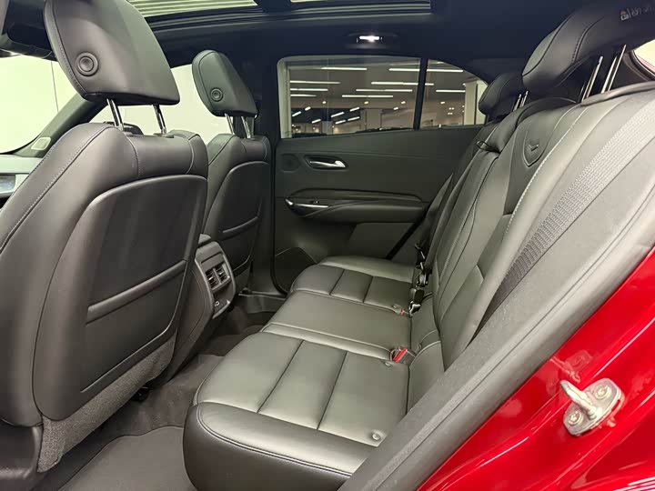Cadillac XT4 2024 2024款 28T 四驱豪华型