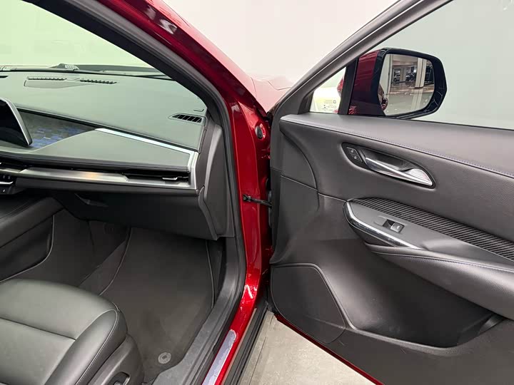 Cadillac XT4 2024 2024款 28T 四驱豪华型