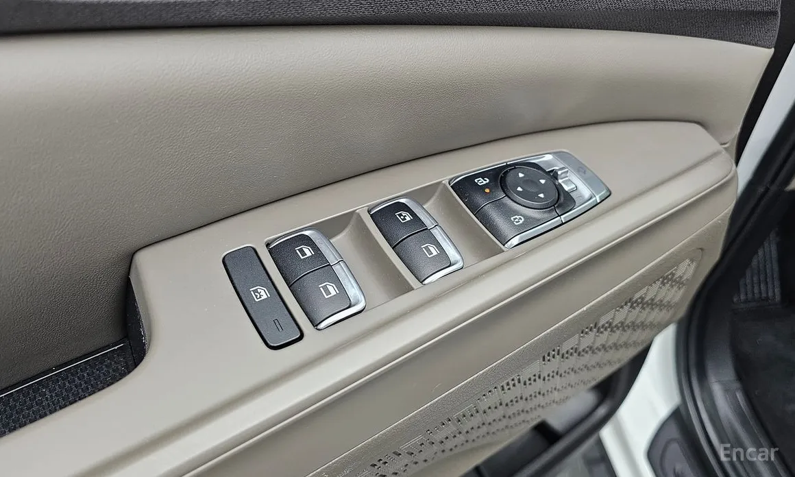 Kia Carnival 2023 9-Seater Prestige