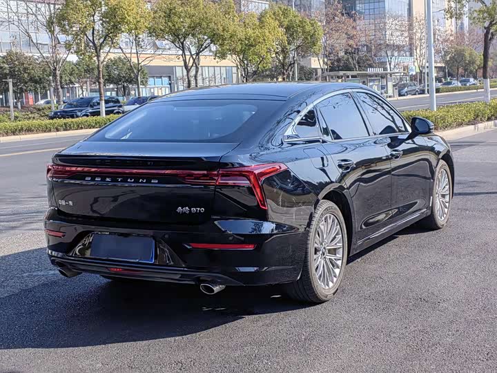 Bestune B70 2025 2025款 龙耀版 1.5T 舒享型